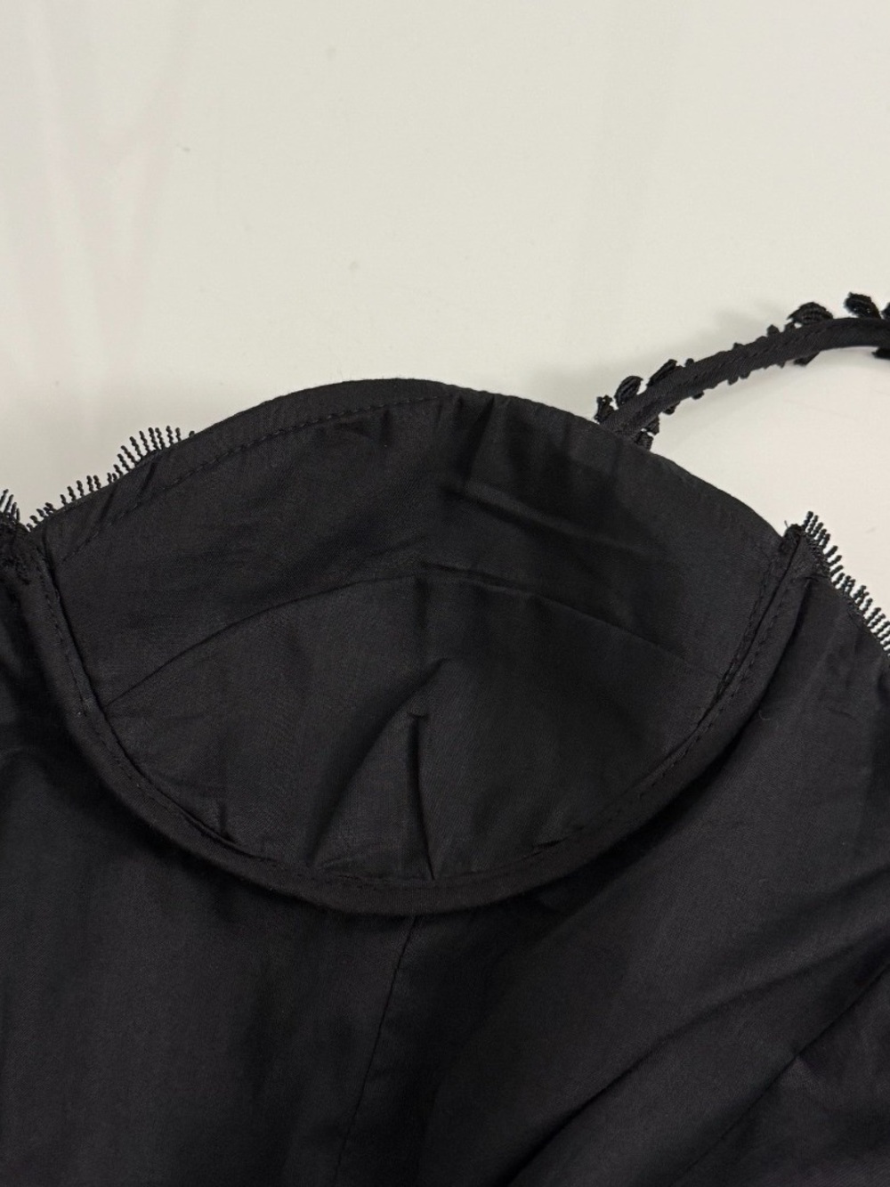 Elegant Black Maxi Dress with Sweetheart Neckline - Picture 4 of 4